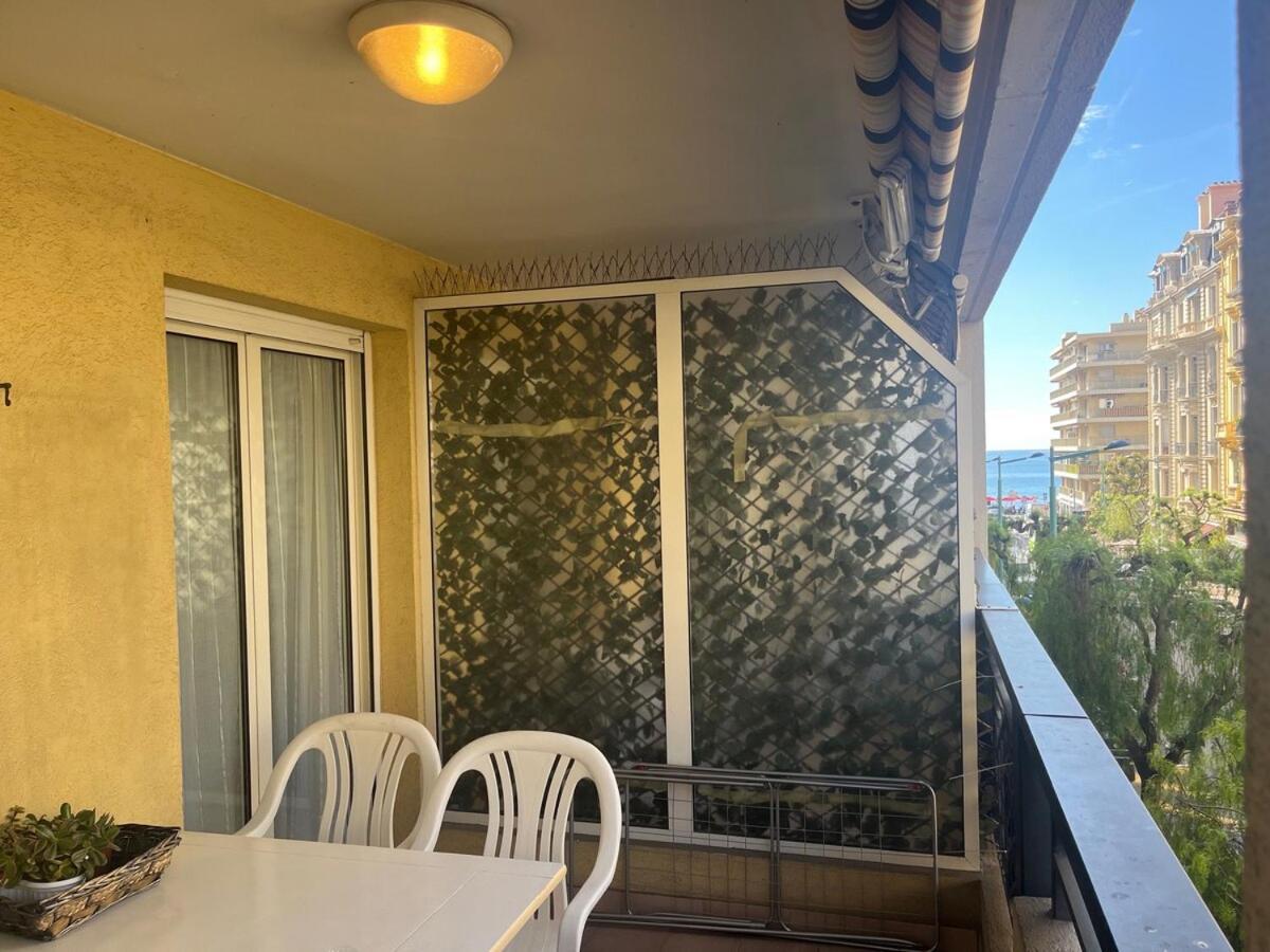 Center 200 M From The Sea, Terrace And Garage *